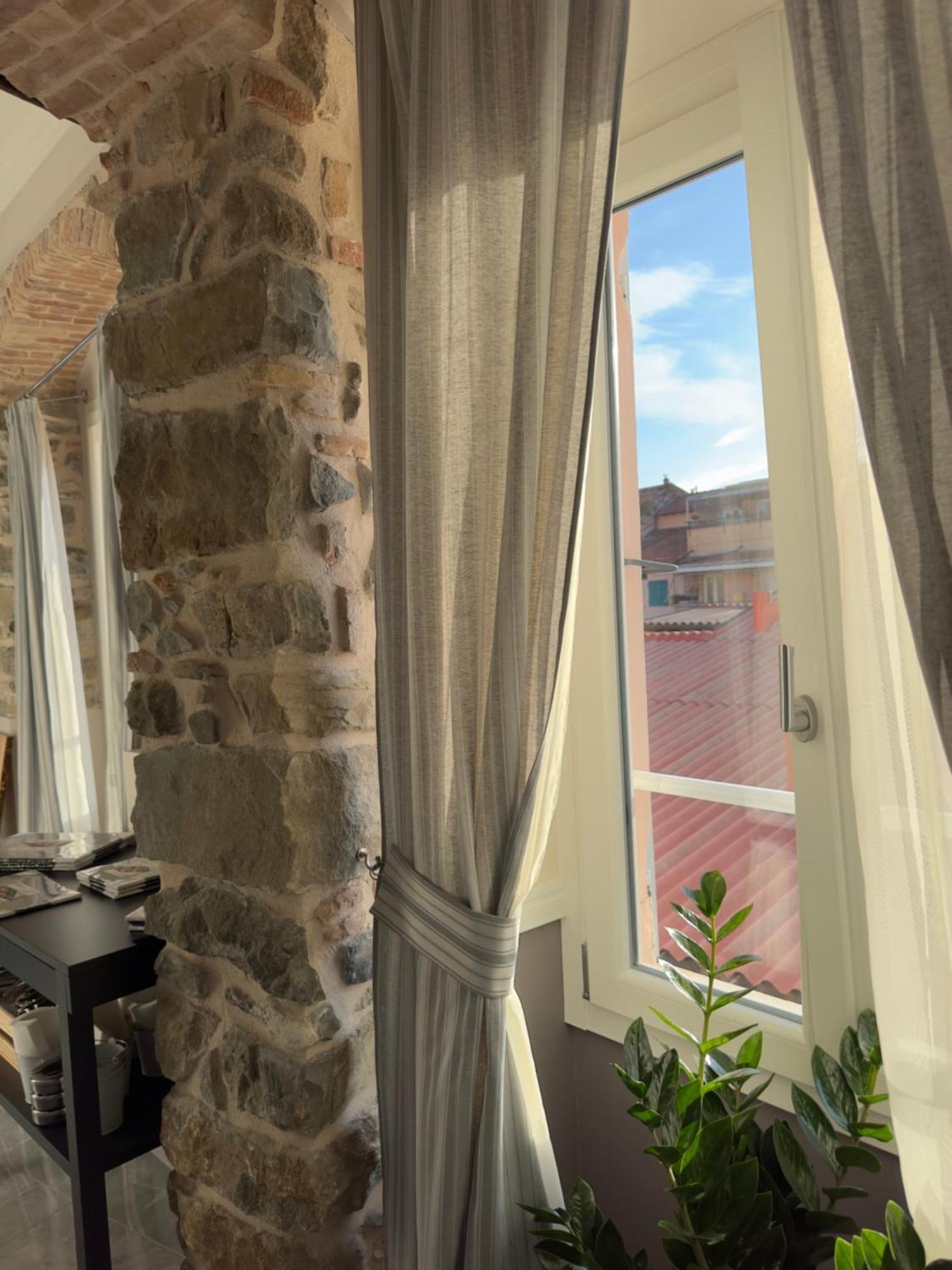 Prima Fila Due Pemium Guest House Sanremo Ngoại thất bức ảnh
