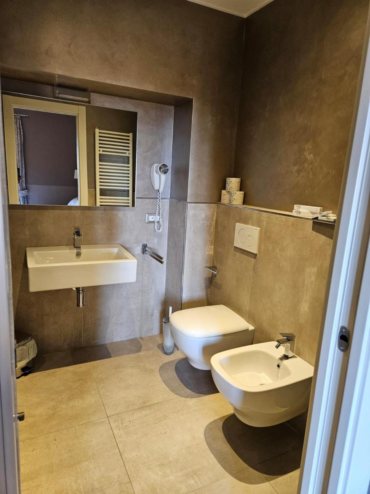Prima Fila Due Pemium Guest House Sanremo Ngoại thất bức ảnh